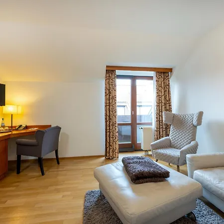 酒店 Steiner 3*