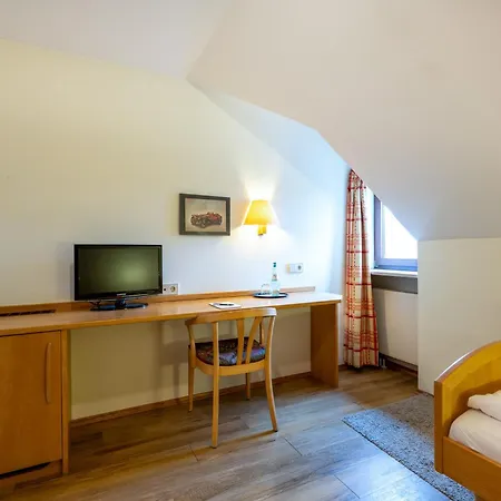 Hotel Steiner 3*