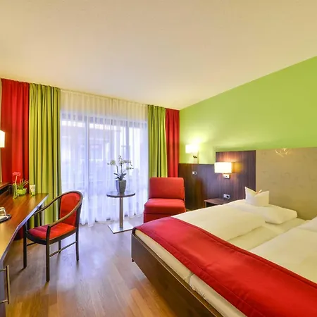 Steiner Hotell 3*